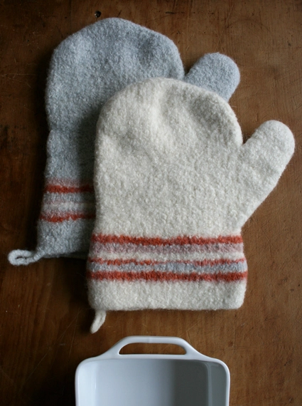 Felted Thanksgiving Oven Mitts | Purl Soho