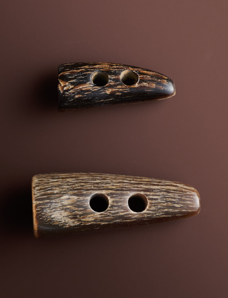 Horn Toggle, Natural Dark Brown