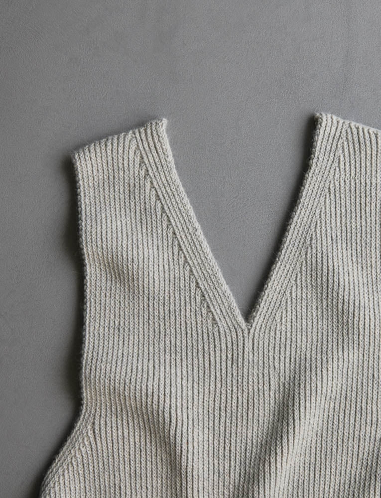 Air Mail Vest 