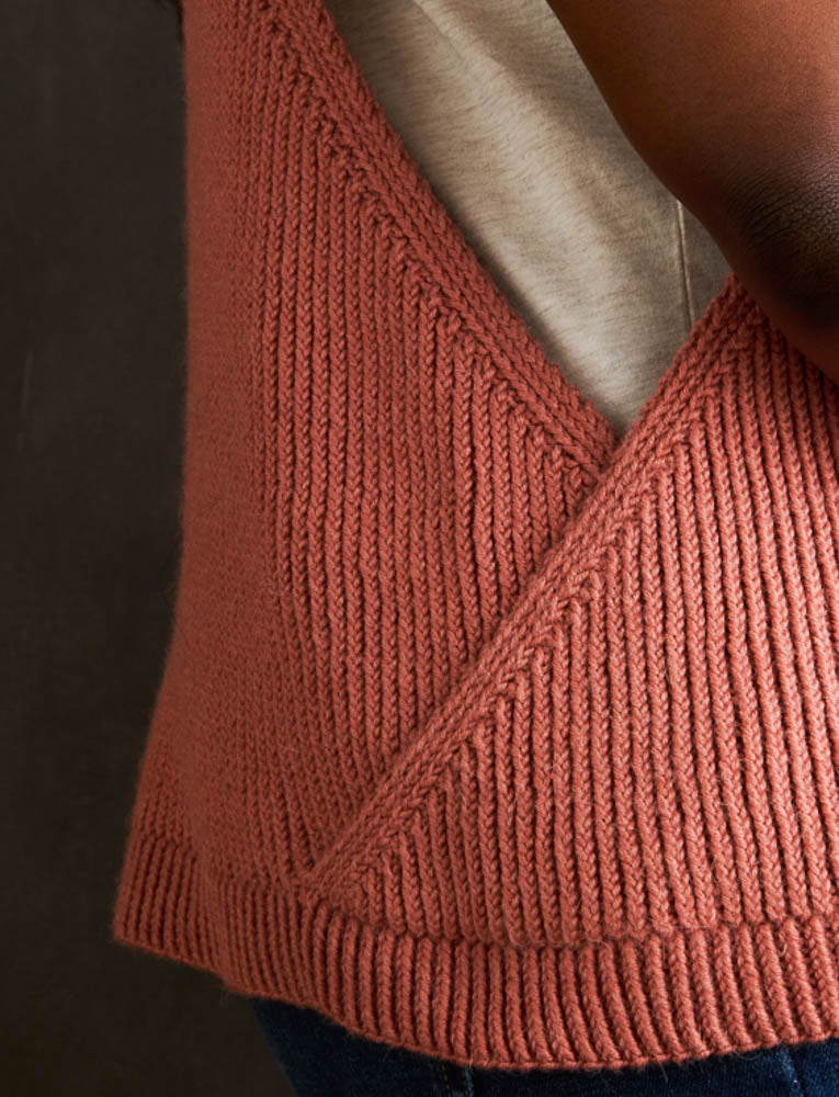Air Mail Vest 