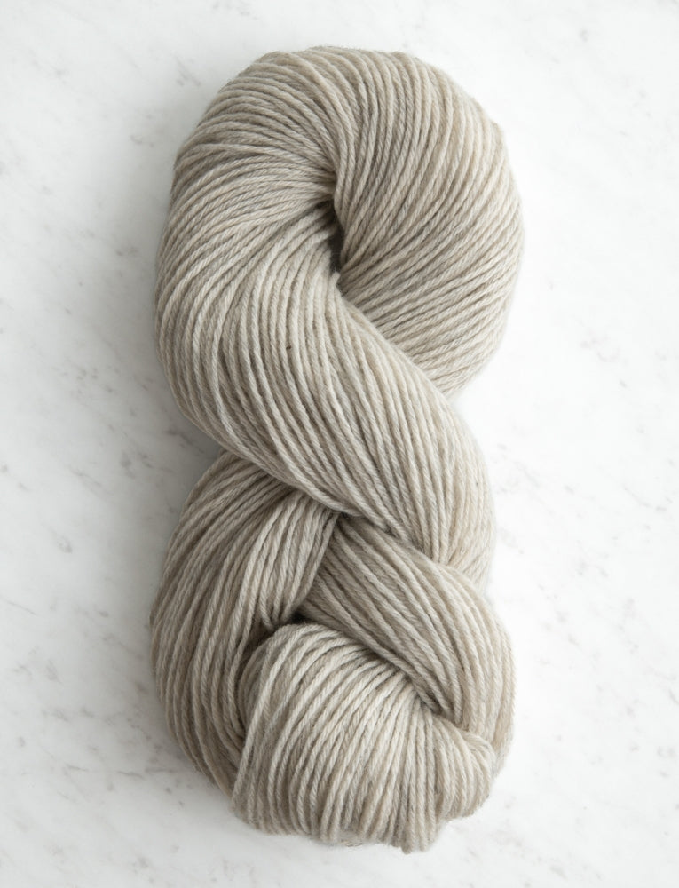 Nigh DK, Pearl Gray