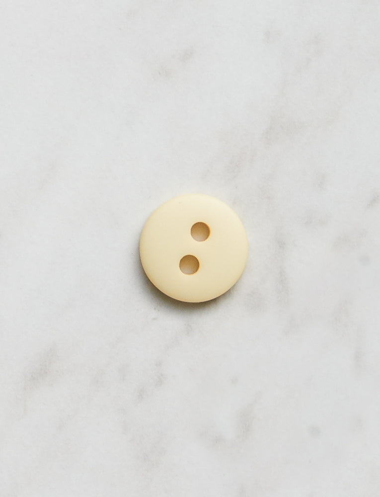 Medium Round Button, 1/2 inch, Pastel Yellow