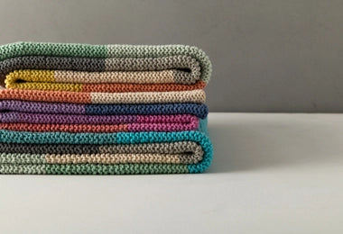 Super Easy Baby Blanket In Morning