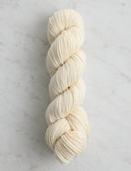 Big Mountain Cormo Worsted, Swan