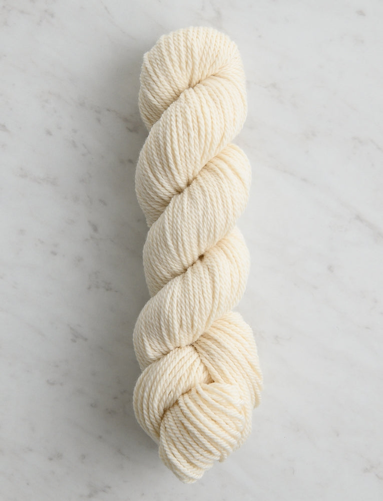 Big Mountain Cormo Worsted, Swan