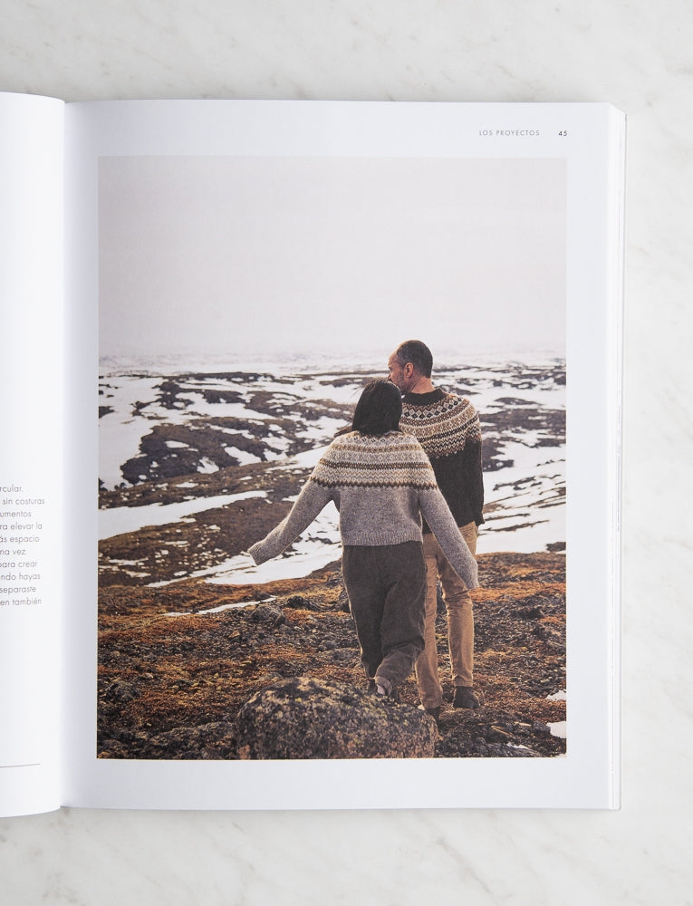 Arctic Knits in Spanish