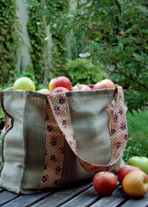 An Apple Picking Tote | Purl Soho