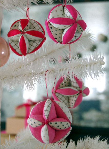 Puzzle Ball Ornaments | Purl Soho