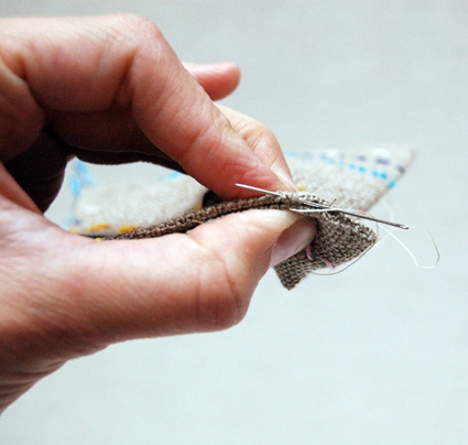 Embroidered Dreidel Game Pouches | Purl Soho