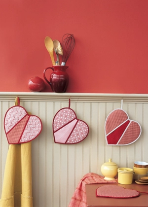 Heart Shaped Potholders from Martha Stewart’s Encyclopedia of Sewing & Fabric Crafts | Purl Soho