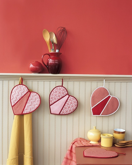 Heart Shaped Potholders from Martha Stewart’s Encyclopedia of Sewing & Fabric Crafts | Purl Soho