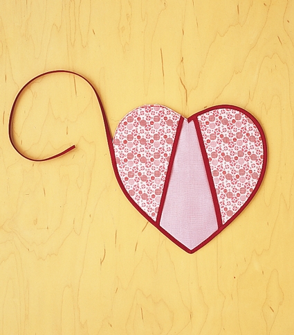 Heart Shaped Potholders from Martha Stewart’s Encyclopedia of Sewing & Fabric Crafts | Purl Soho