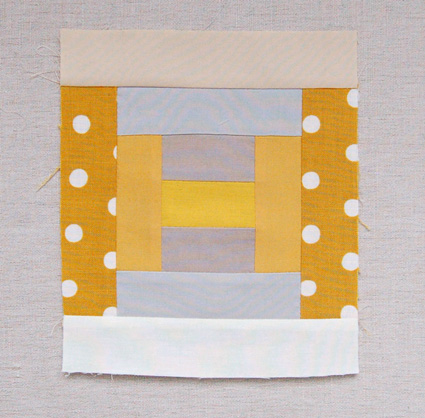 Mini Quilt of the Month, January: Courthouse Steps | Purl Soho