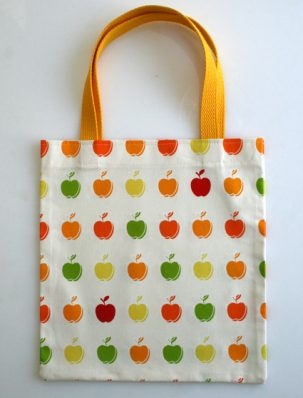 The Twenty Minute Tote with Kokka Apples | Purl Soho