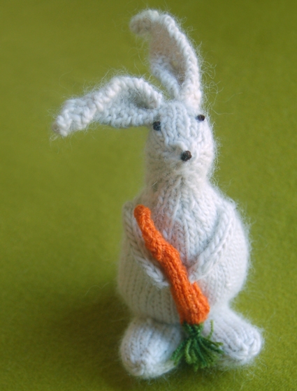 Bunny Hop Bunnies from Knitting at KNoon | Purl Soho