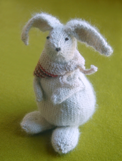 Bunny Hop Bunnies from Knitting at KNoon | Purl Soho