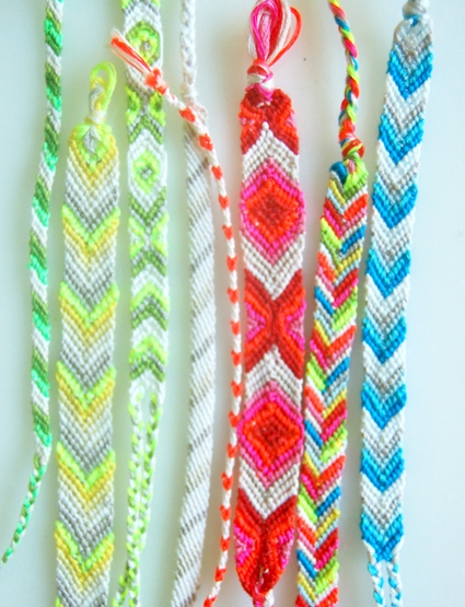 5 Important Friendship Bracelet Knots with step by step intructions