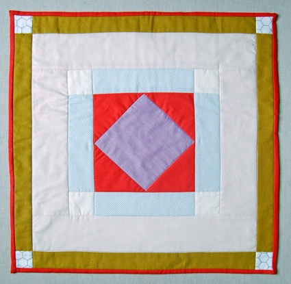 Mini Quilt of the Month, October: Amish Diamond | Purl Soho