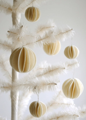 Felt Snow Ball Ornaments | Purl Soho