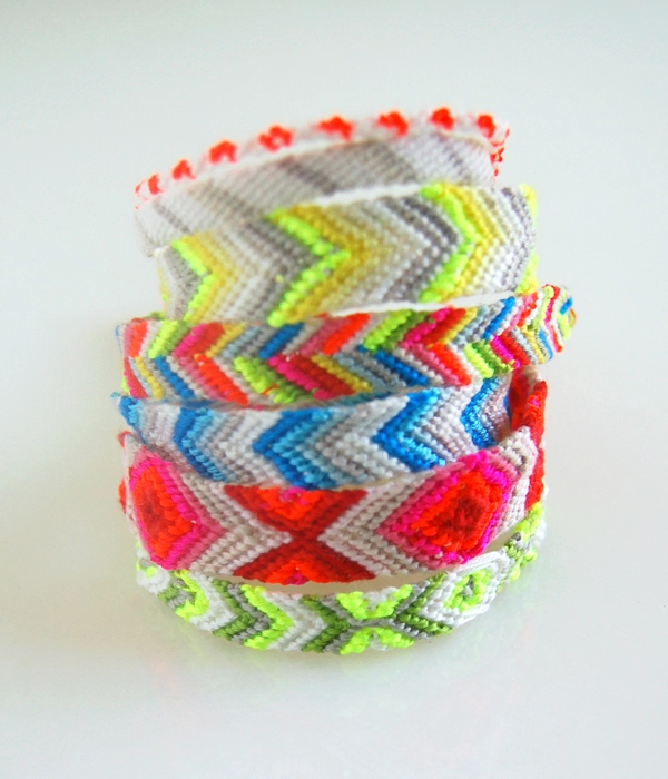 6 DIY Bracelet Ideas Using Thread