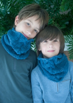 Amy Gropp Forbes of Eclectic Mom: Braided Cowl for Kids | Purl Soho