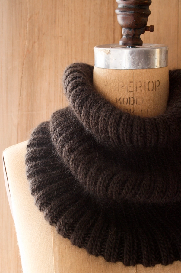 Lovely Ribbed Cowl | Purl Soho