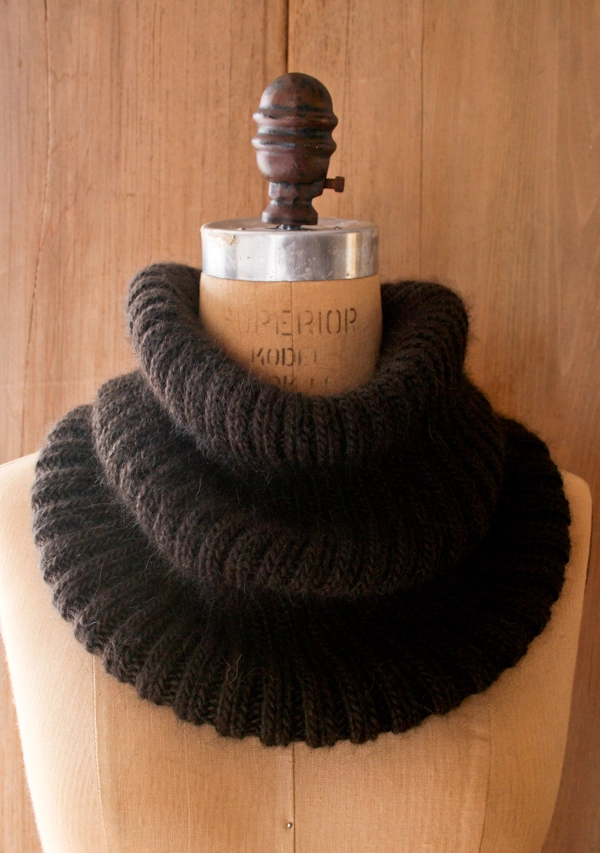 Lovely Ribbed Cowl | Purl Soho