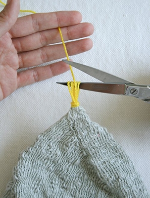Tassel: Tiny Attached Tassel | Purl Soho