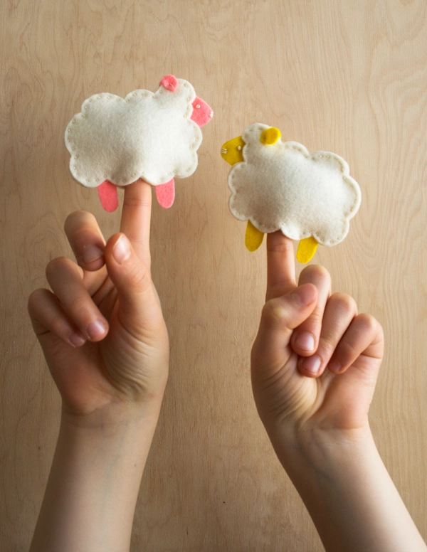 Purl Soho’s Little Lamb Finger Puppets | Purl Soho