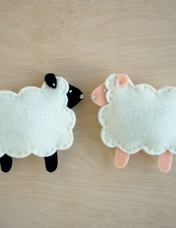 Purl Soho’s Little Lamb Finger Puppets | Purl Soho