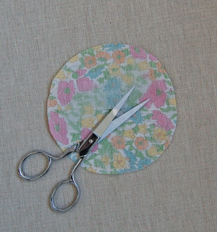 Mini Quilt of the Month, February: Liberty of London Tana Lawn Circular Applique | Purl Soho