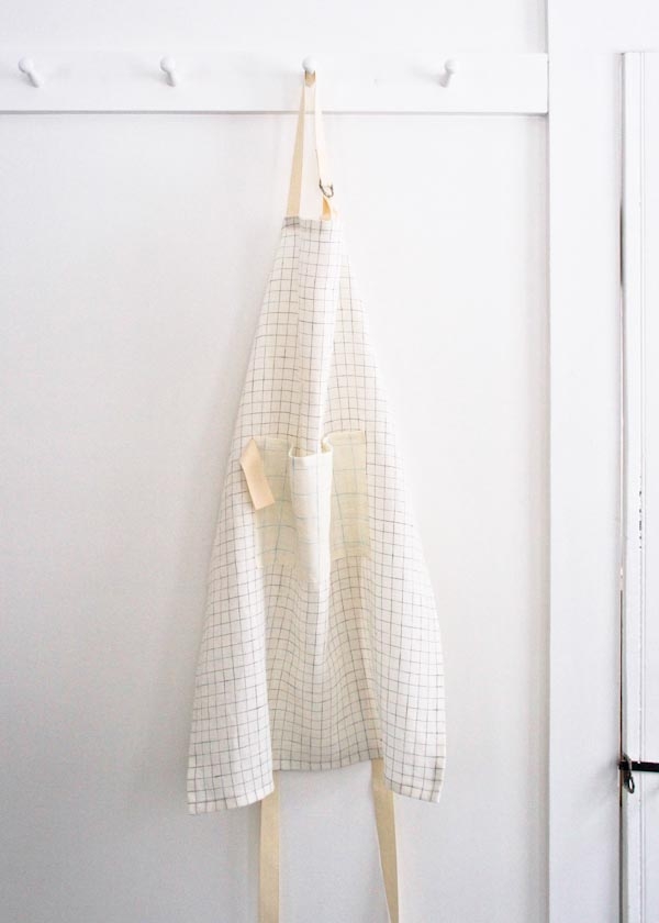 Simple Linen Apron in Linen Grid | Purl Soho