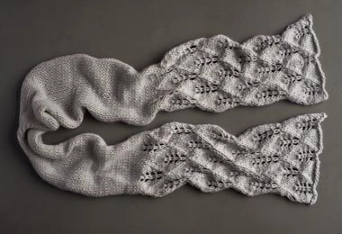 Lovely Leaf Lace Scarf in Lanecardate Feltro