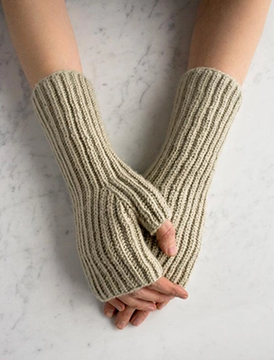 Fisherman’s Rib Hand Warmers | Purl Soho