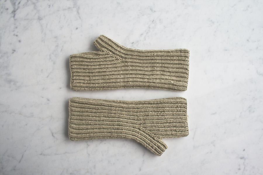 Fisherman’s Rib Hand Warmers | Purl Soho