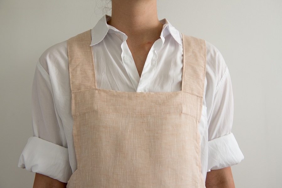 Cross Back Apron in Watercolor Linen | Purl Soho