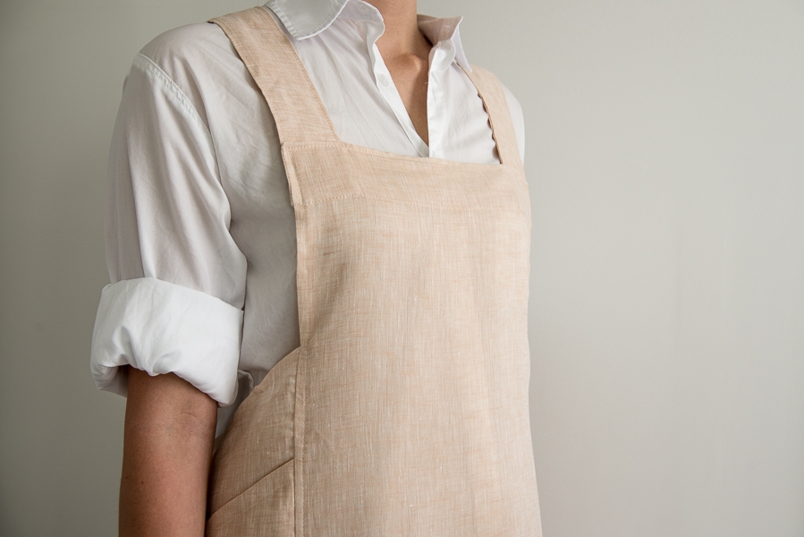 Cross Back Apron in Watercolor Linen | Purl Soho