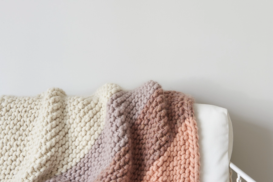 Giant knitting needles = awesome blankets!  Giant knitting, Chunky  knitting, How to purl knit