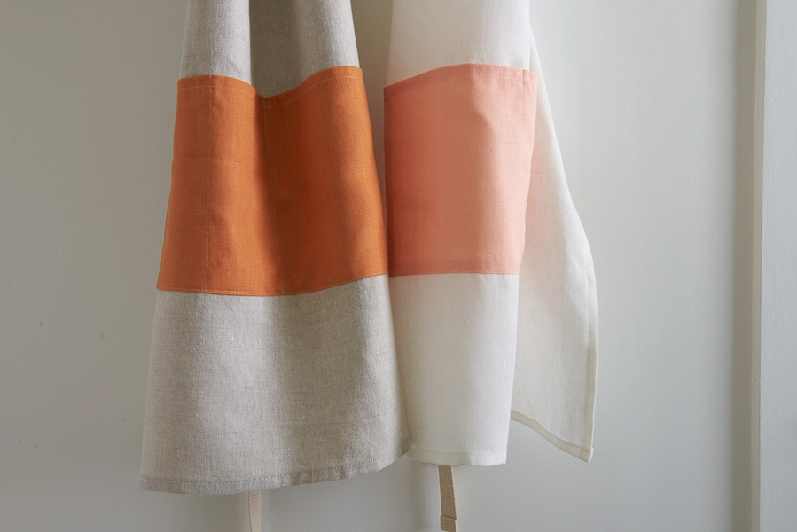 Adjustable Aprons in Daily Linen | Purl Soho