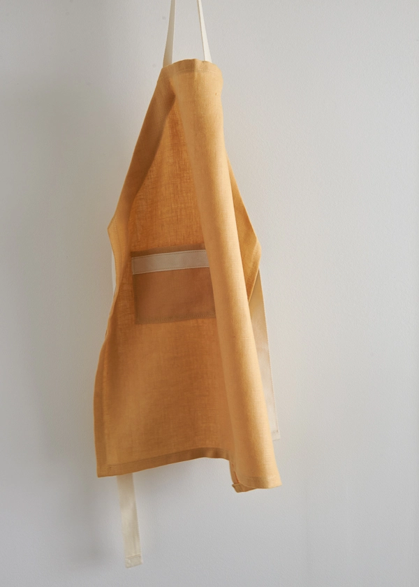 Adjustable Aprons in Daily Linen | Purl Soho