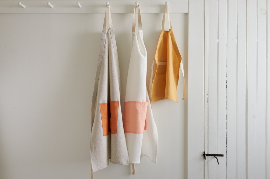 Adjustable Aprons in Daily Linen | Purl Soho