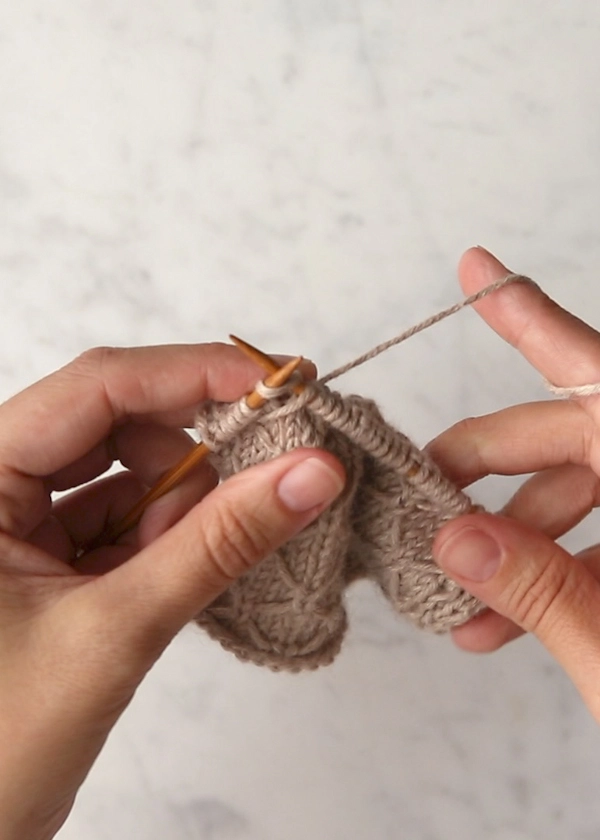 Knit Under Loose Strand Tutorial: Knitting Instructions