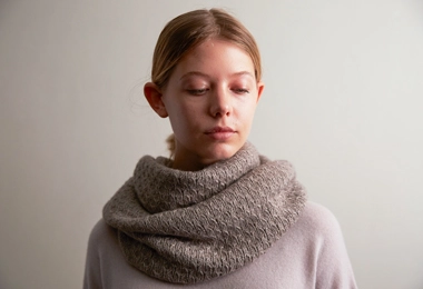 Thorn Stitch Cowl