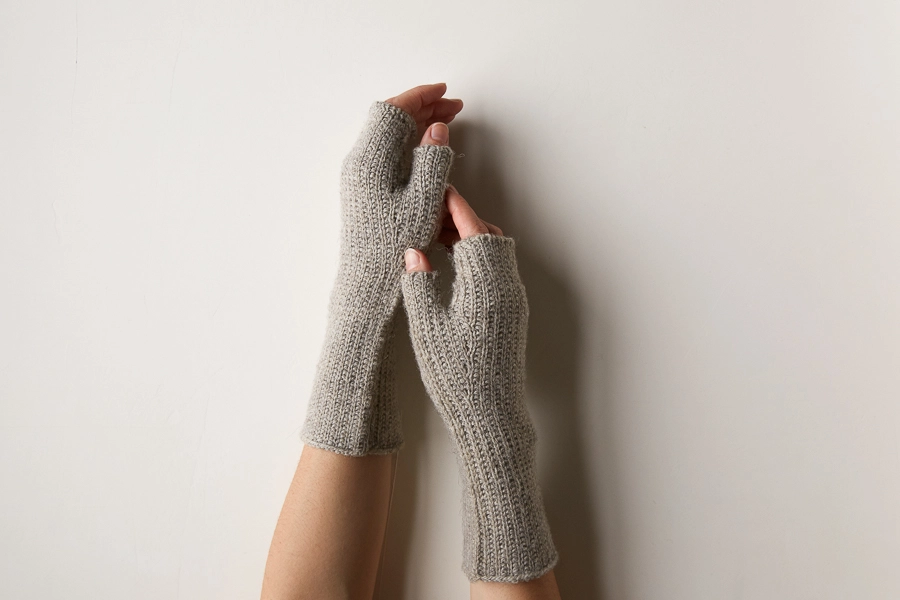 Slip Stitch Hand Warmers | Purl Soho