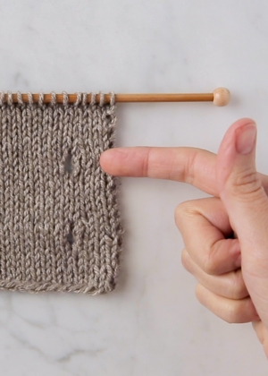 Four-Row Yarn Over Buttonhole | Purl Soho