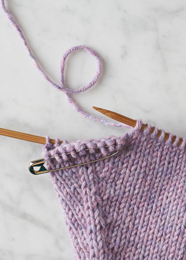 Make 1 Backwards Loop | Purl Soho