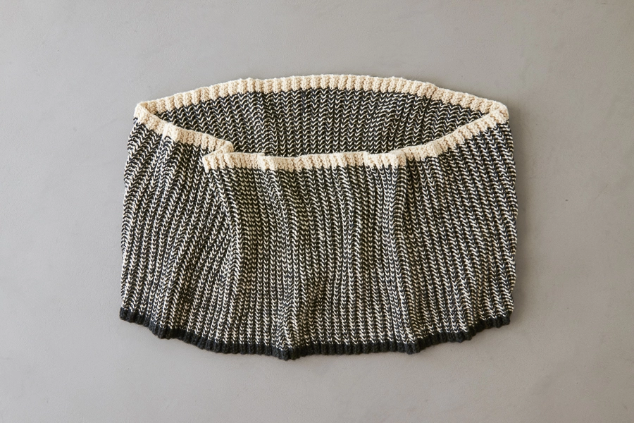 Two-Color Mistake Rib Cowl | Purl Soho