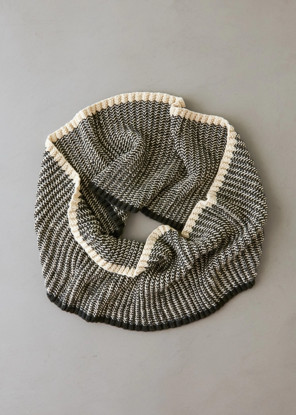 Two-Color Mistake Rib Cowl | Purl Soho