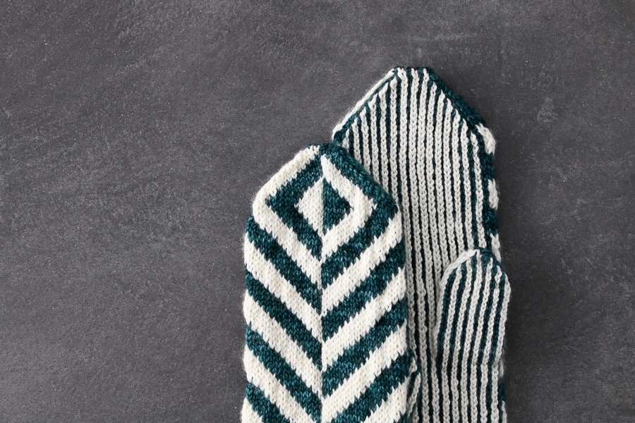 Ainur Berkimbayeva For Purl Soho: Herringbone Mittens | Purl Soho