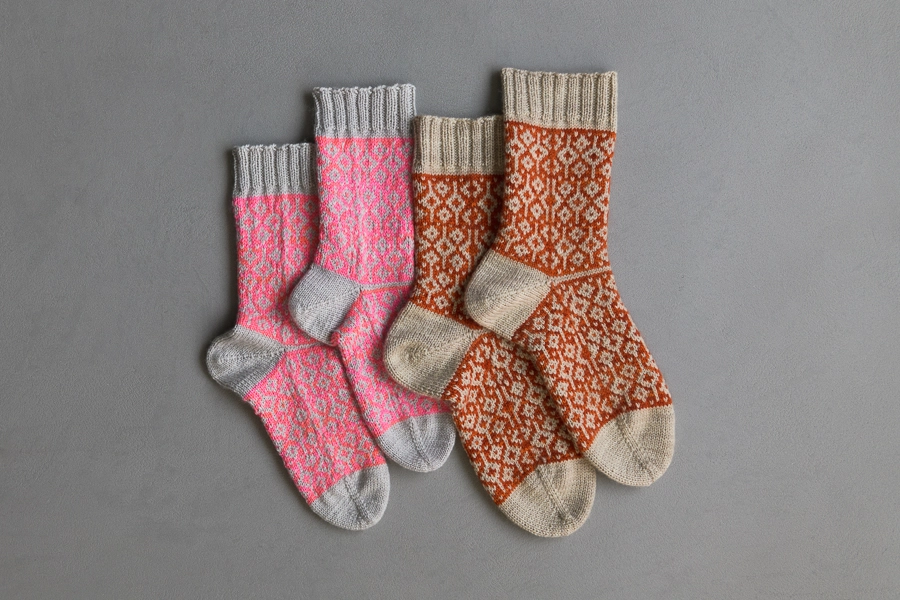 Amelia Putri For Purl Soho: Double Diamond Socks | Purl Soho